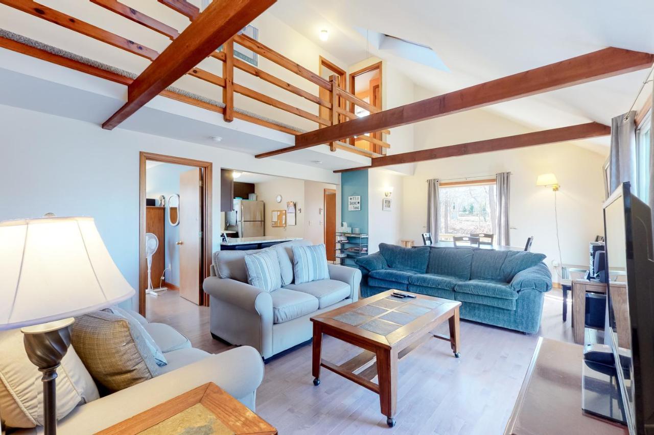 Wooded Oasis Villa Edgartown Exterior foto